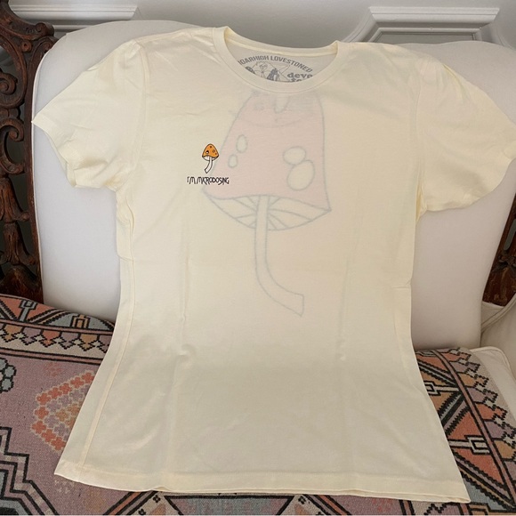 Brand New Sugarhigh Lovestoned ‘Microdosing’ tee Size XS 🍄 - Picture 2 of 5